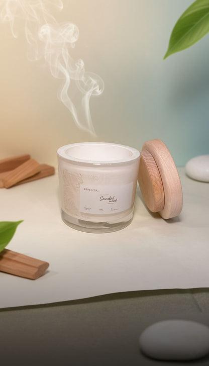 Revelisa Sandalwood Rauhan Kynttilä